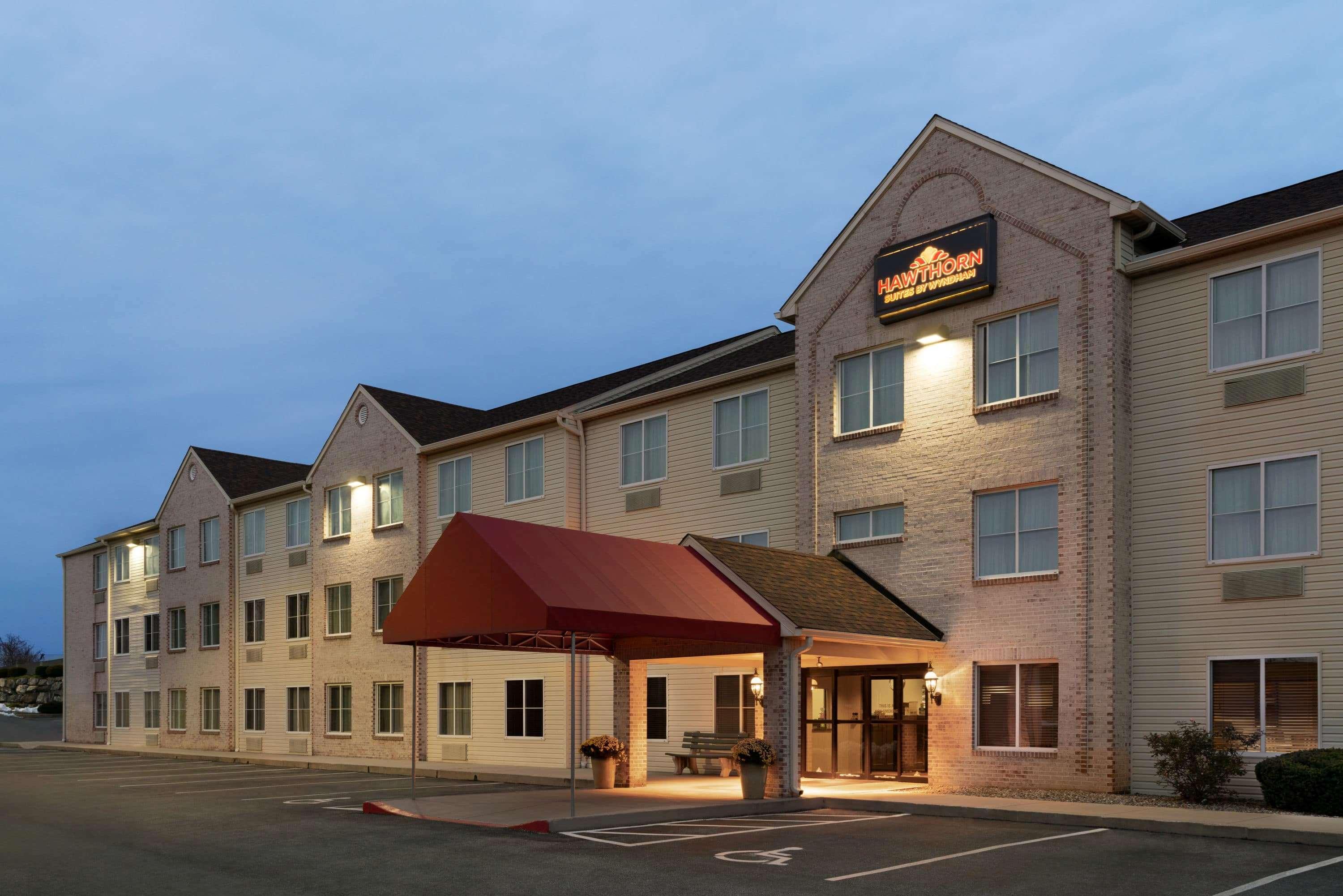 Lancaster Suites Hotel
