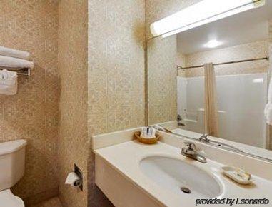 Lancaster Suites